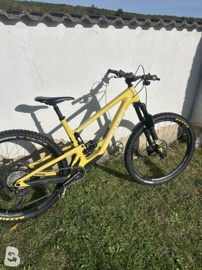 Santa Cruz Megatower XT Coil Carbon 2022