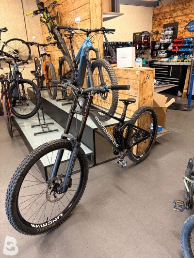 Mondraker Summun 2025