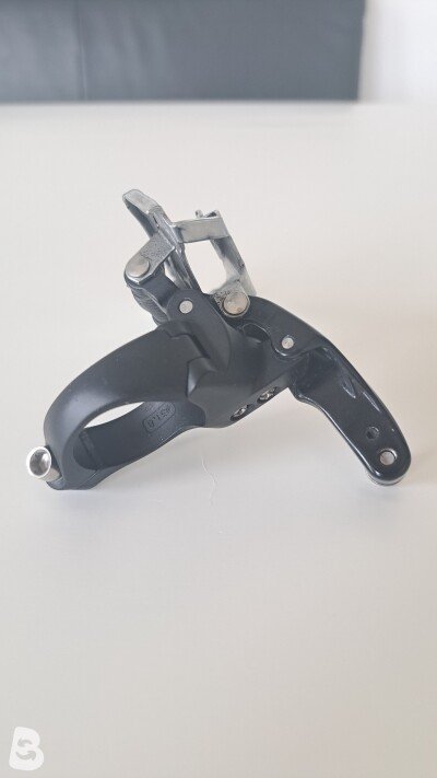 Shimano 105 FD-5800 Rennrad Umwerfer Schelle 31.8mm 2x11-fach