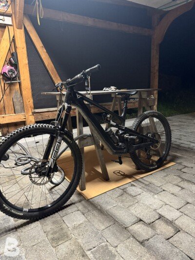 YT Industries decoy 2025
