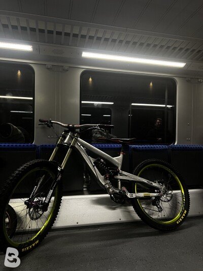 YT Industries YT Industries - Tues 2013
