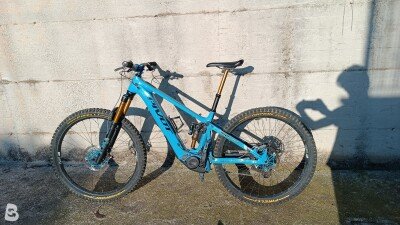 Pivot SHUTTLE AM Pro X0 Eagle Transmission 2024