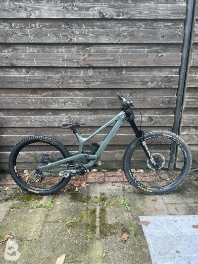 YT Industries Tues Mk4 custom 2024