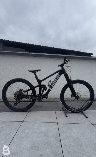Trek Slash 2023