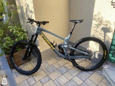Trek Slash 9.8 XT 2022