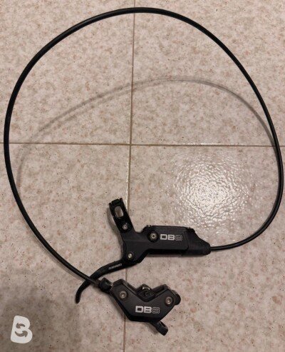 Sram DB8