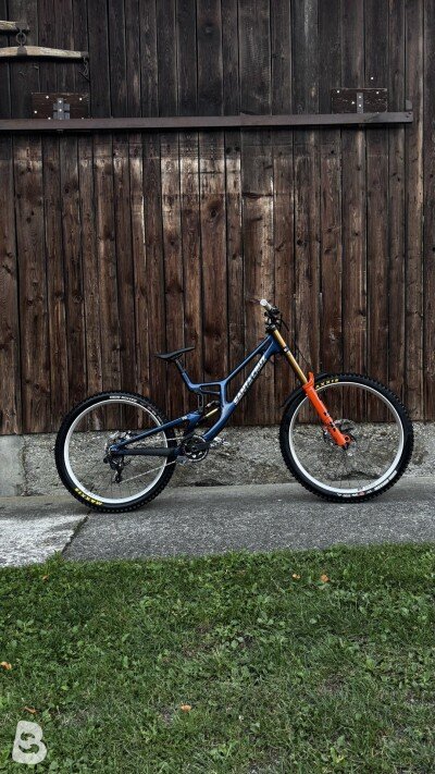 Santa Cruz V10.8 2027