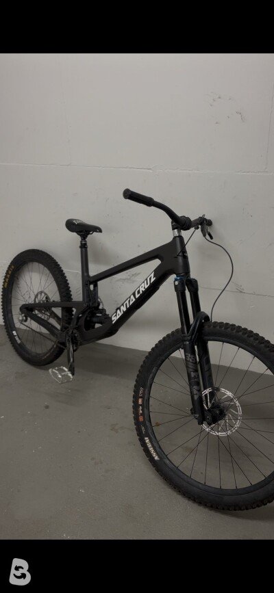 Santa Cruz NOMAD R / Carbon C 2023