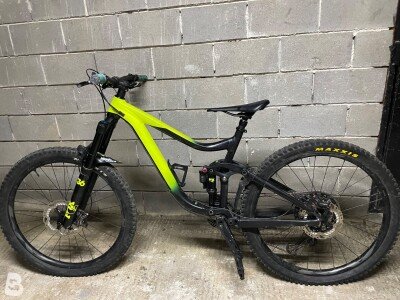 Giant Reign 1 2020