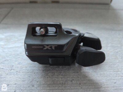 Shimano Di2 Shimano Deore XT M8250 + Schalttrigger