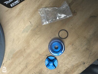 Fox 36 grip2 vvc high Speed und low Speed Compression Rädchen+ Airccap