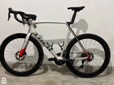 Trek Madone 2025