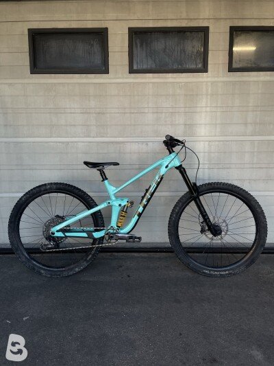 Trek Slash 8 2022