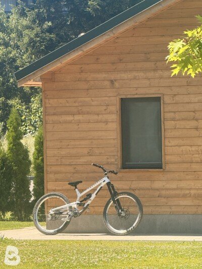 Commencal Furious Essential 2025