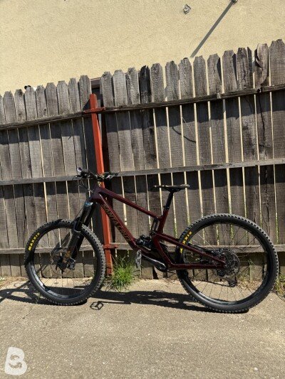 Santa Cruz Nomad XT 2021