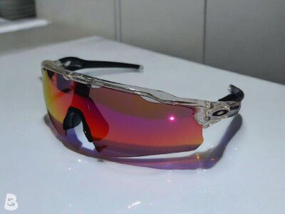 Oakley 9208