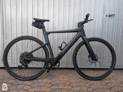 Canyon Roadlite:ON CF 9 LTD 2024