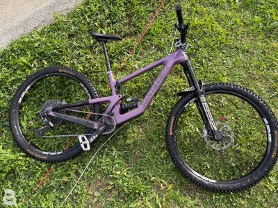 Santa Cruz MEGATOWER Coil / Carbon CC 2024