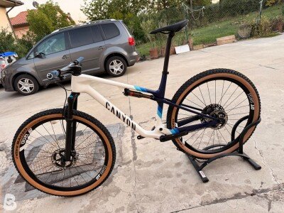 Canyon Lux World Cup CFR Team 2024