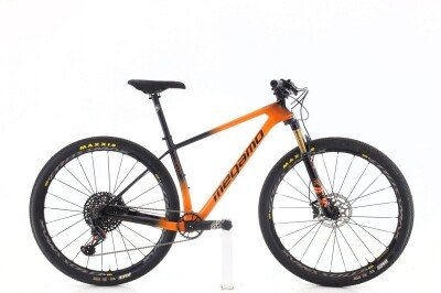 Megamo y X01 2020