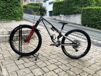Commencal META TR V4 RACE 2022