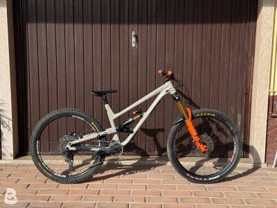 Commencal CLASH SIGNATURE 2023