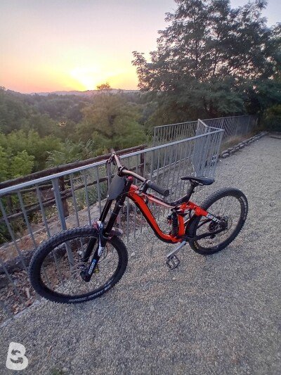 Giant Glory Advanced 27.5 2018