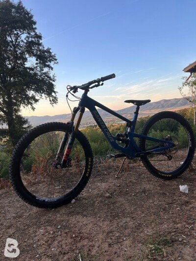 Santa Cruz Hightower X01 / Carbon CC / 29 2022