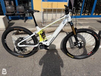 Orbea WILD M-TEAM 2025 Gen 5 + maggiorazioni Sram AXS 2025