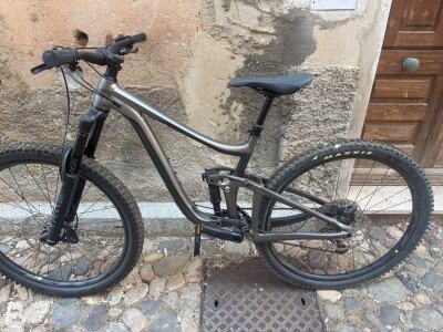 Giant Reign 29 2022
