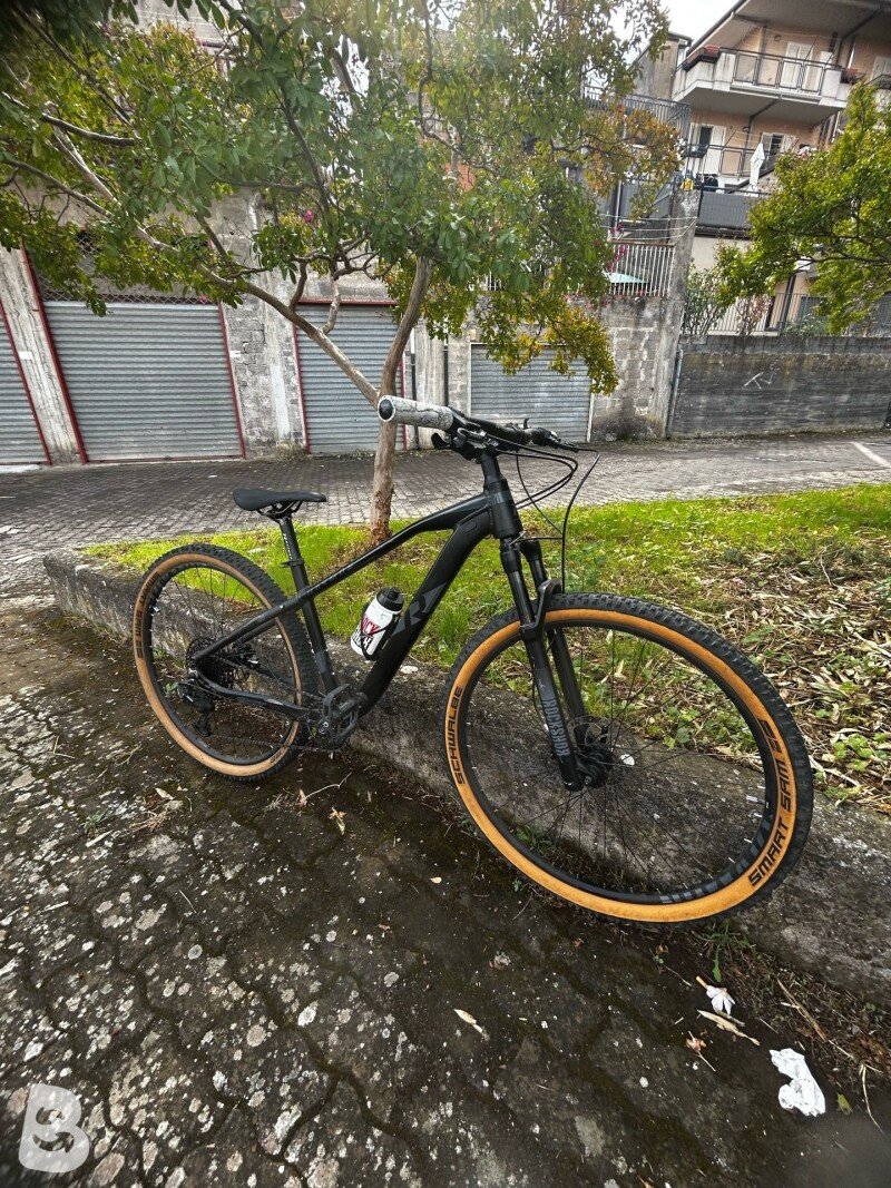Scott Scale 730 carbon used