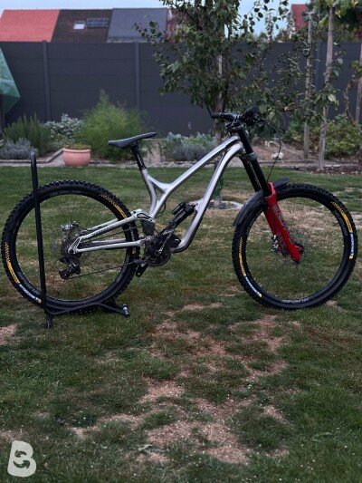 Commencal Supreme V4 XS 2021