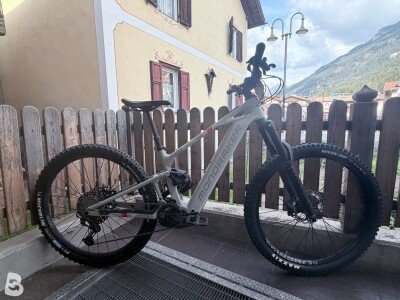Mondraker Crafty Carbon r 2025