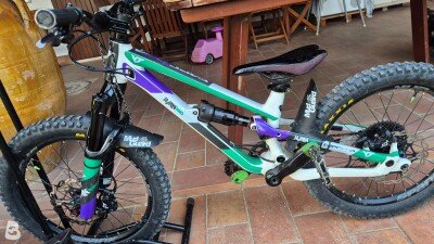 Commencal Clash 2024
