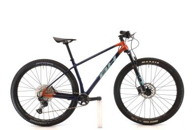 BH Ultimate RC 7.0 XT 2022