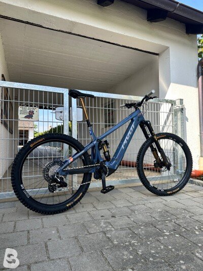 Pivot Shuttle LT Pro X0 Eagle Transmission 2025