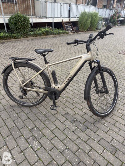 Cube KATHMANDU HYBRID, PRO 750 2023
