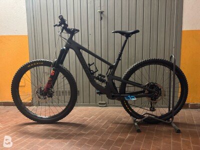 Santa Cruz MEGATOWER R / Carbon C 2023