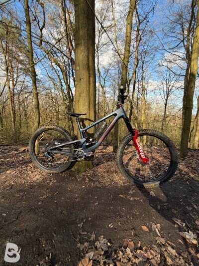 Santa Cruz Nomad V6 2024