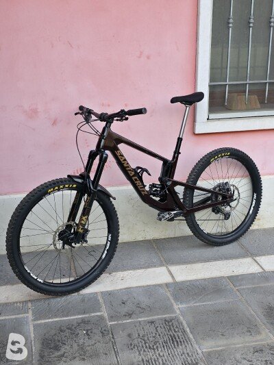 Santa Cruz NOMAD XT / Coil / Carbon C / 27.5 2022