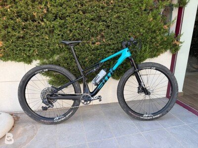 BMC Fourstroke 01 ONE 2023