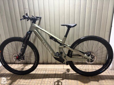 Canyon Neuron OnFly CF8 2024