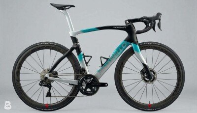 Pinarello Dogma F 2024