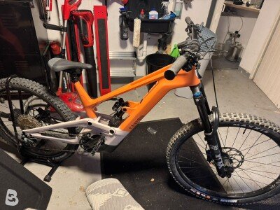 Canyon Torque:ON CF 8 2023