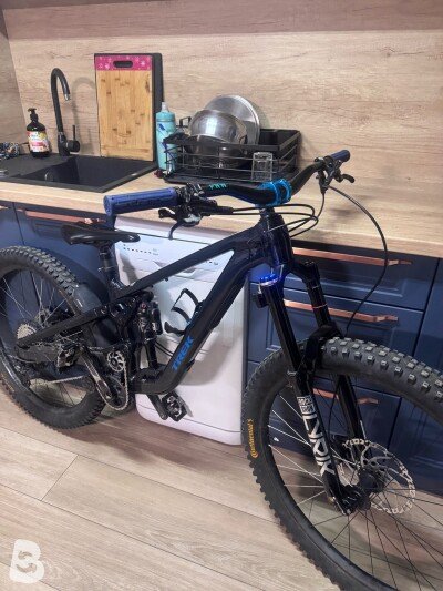 Trek Slash 8 Gen 6 2025