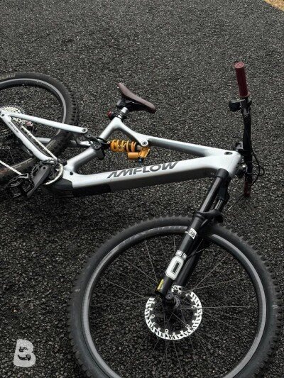 AMFLOW PL carbon 2025