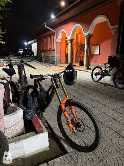 Santa Cruz V10 2026