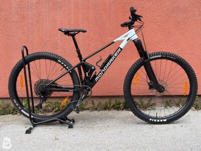 Mondraker Raze 2023