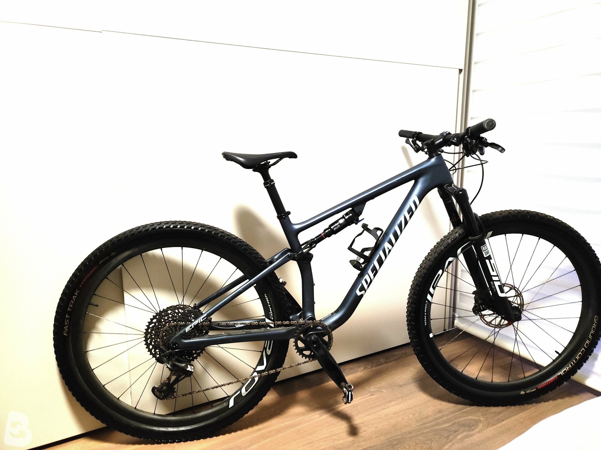 Specialized epic deals expert evo 2021