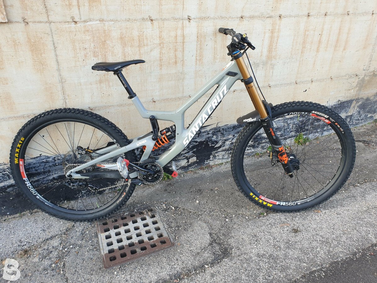 Used santa best sale cruz v10